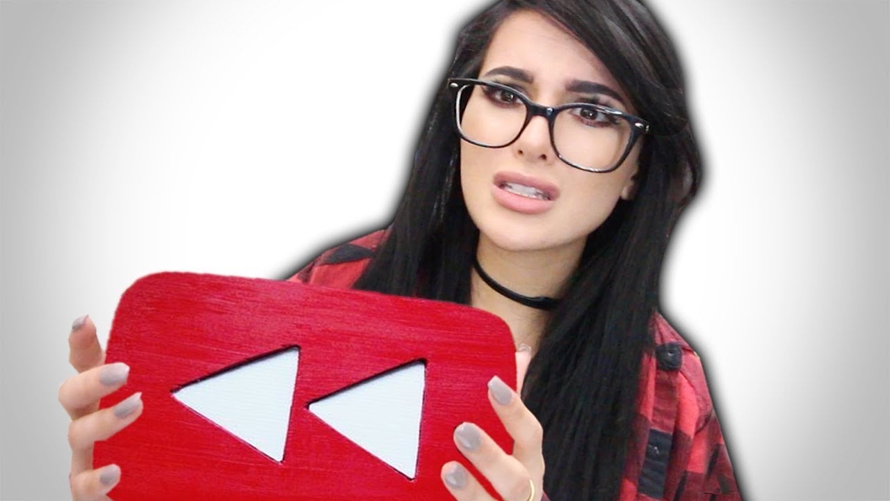 Ultimate Sssniperwolf Quiz | Trivia Quiz