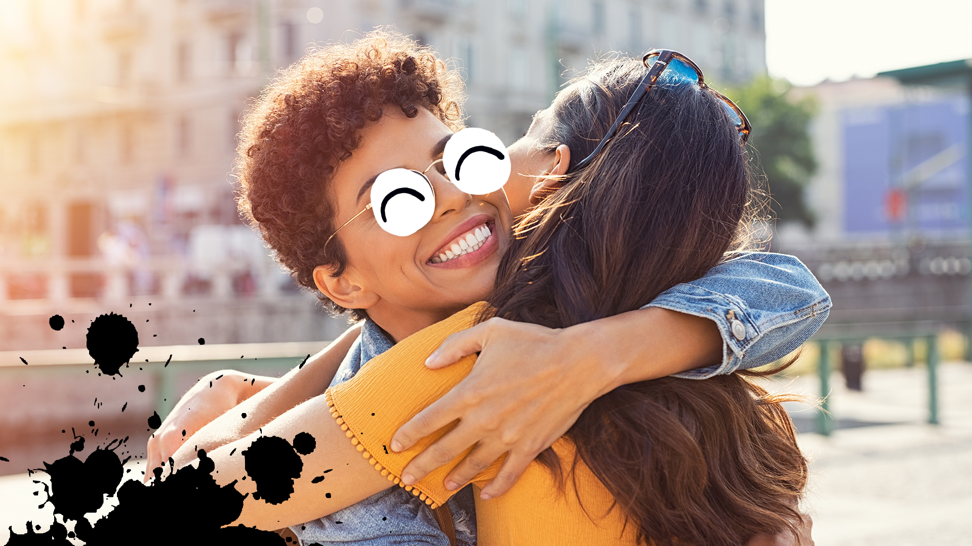 Decode What These Different Types of Hugs Reveal About Your